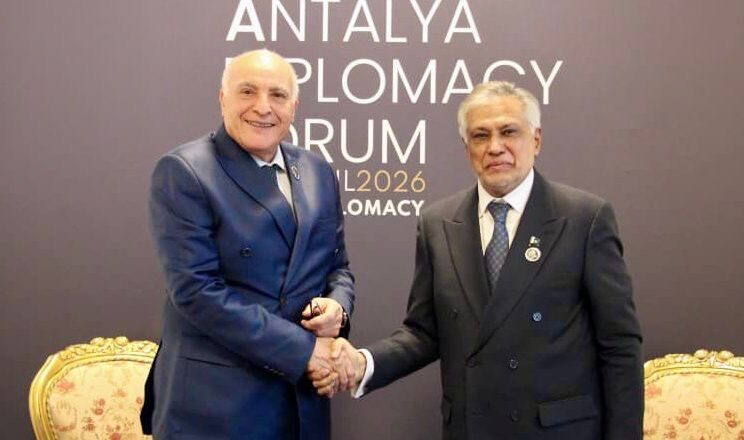 Algeria, Pakistan Agree to Strengthen Bilateral Ties, Discuss Regional Peace Efforts at Antalya Forum