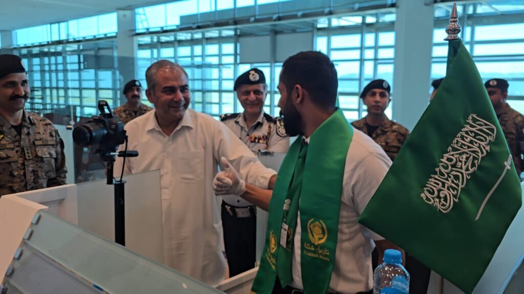 ‎”Road to Makkah” Initiative Continues Successfully, Interior Minister Reviews Arrangements at Islamabad Airport