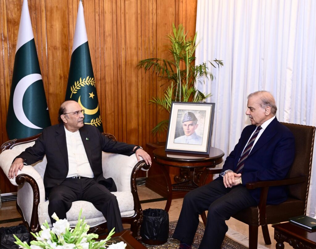President Asif Ali Zardari met with Prime Minister Muhammad Shehbaz Sharif at the Aiwan-e-Sadr