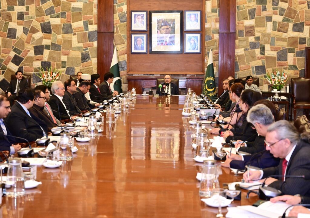 President Zardari Reviews Pakistan-China Cooperation, Directs Expedited Implementation of Strategic Projects