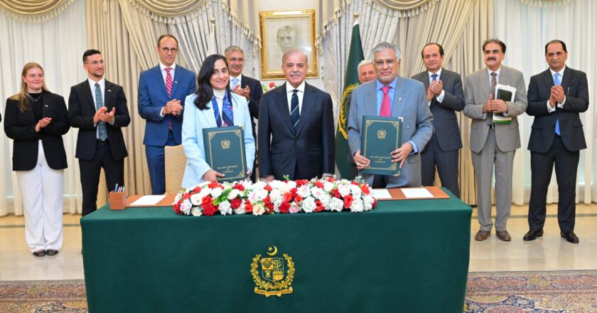 Pakistan, Canada Agree to Deepen Trade, Investment Partnership; PM Witnesses Signing of Canola Import Protocol