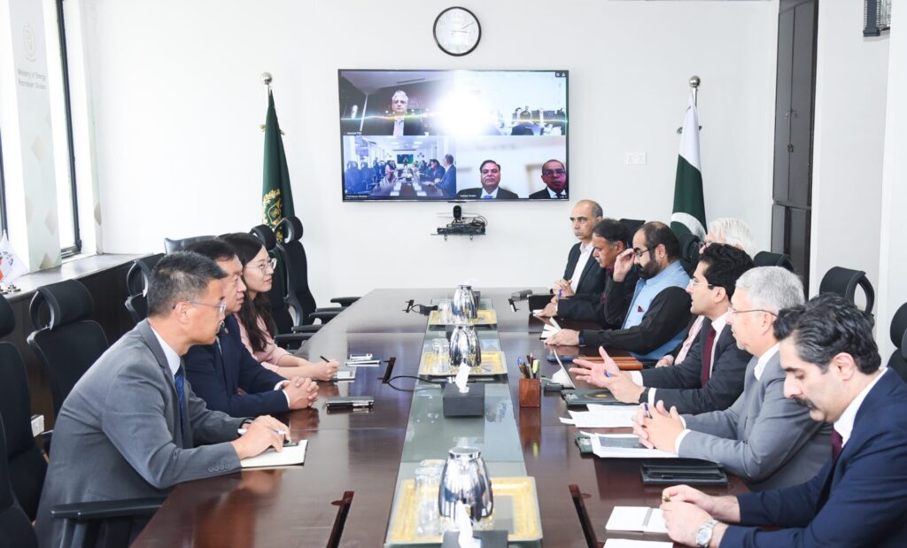 Pakistan Invites Chinese Investment to Accelerate Energy Sector Modernization and Strategic Cooperation
