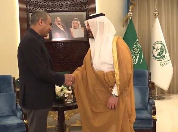Federal Interior Minister Mohsin Naqvi Meets Acting Governor of Makkah Region; Welcomes Pakistan–Saudi Cricket Cooperation