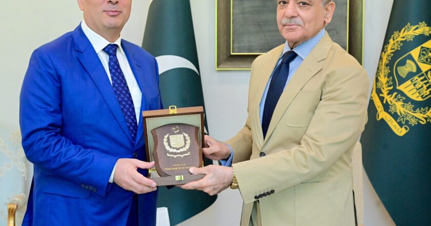 Farewell Call on the Prime Minister by the Ambassador of Azerbaijan