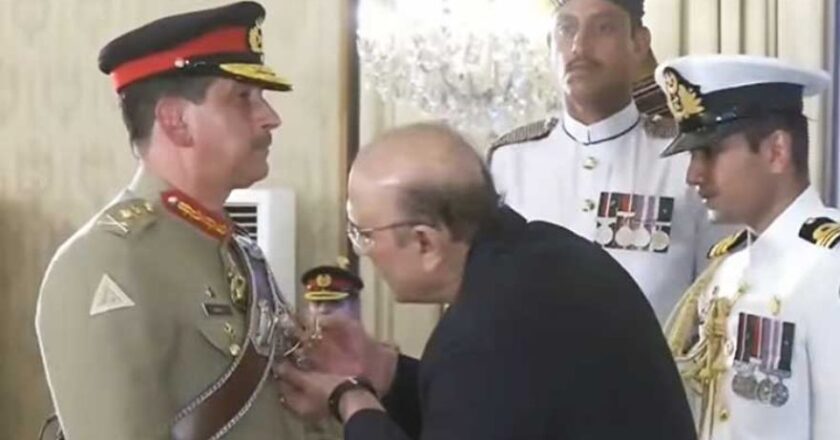 General Amir Raza Receives Nishan-e-Imtiaz (Military)