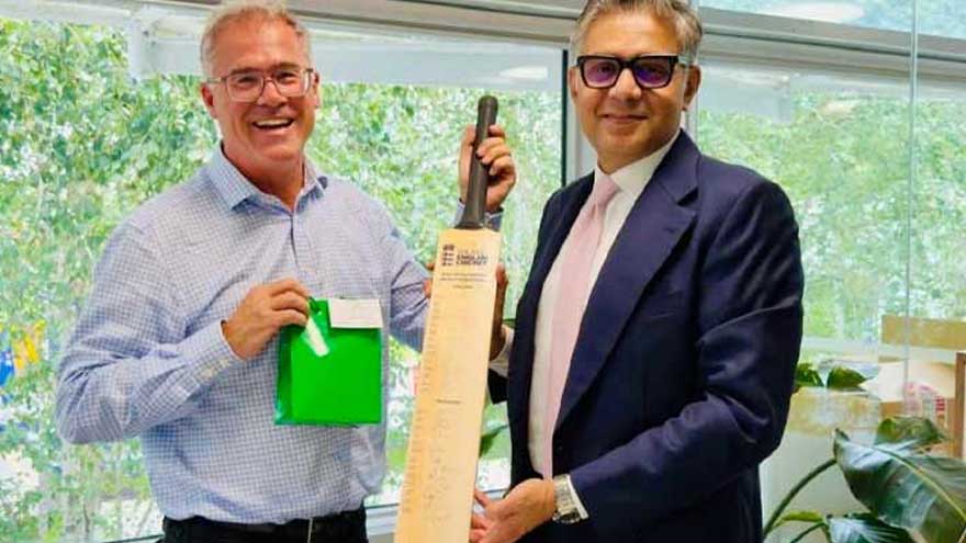 Pakistan, England Discuss Strengthening Cricket Ties Ahead of Test Series