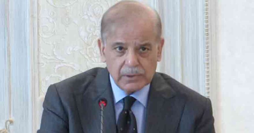 PM Shehbaz Invites Opposition for Meaningful Talks to Resolve Outstanding Issues