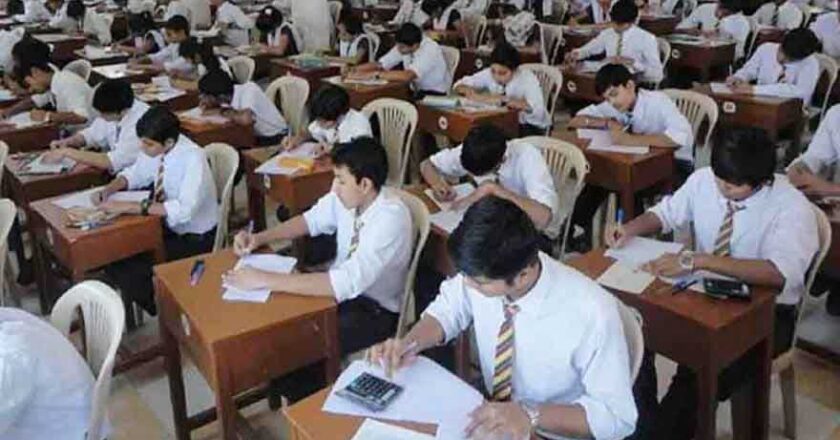 خیبر پختونخوا میں امتحانی نظام میں شفافیت کے لیے ’شو آف پیپر‘ سہولت متعارف