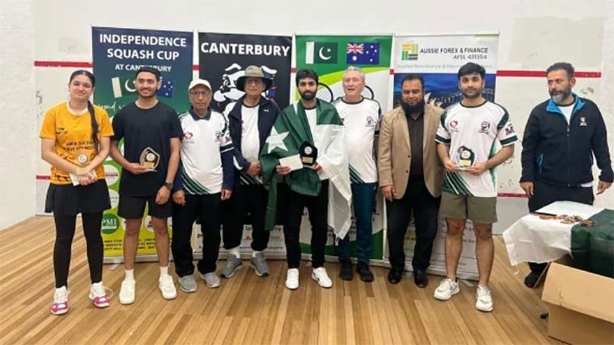 Pakistan Wins Two Gold Medals at Japan Junior Squash Championship