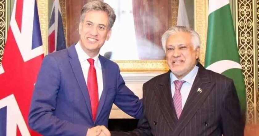 Pakistan, UK Agree to Strengthen Cooperation Across All Sectors