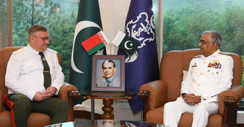 بیلاروس کے اعلیٰ فوجی وفد کی چیف آف دی نیول اسٹاف سے ملاقات