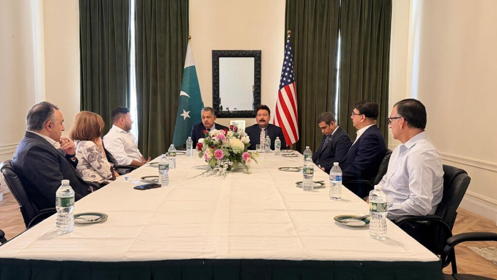 Pakistan Ambassador to Washington Consults U.S.-Based Home Textile Industry to Boost Exports