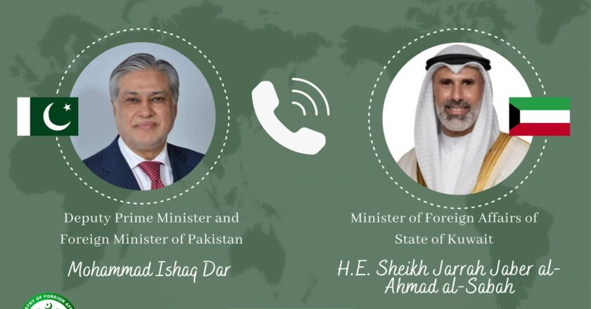 اسحاق ڈار اور کویتی وزیر خارجہ کا علاقائی صورتحال، دوطرفہ تعلقات پر تبادلہ خیال