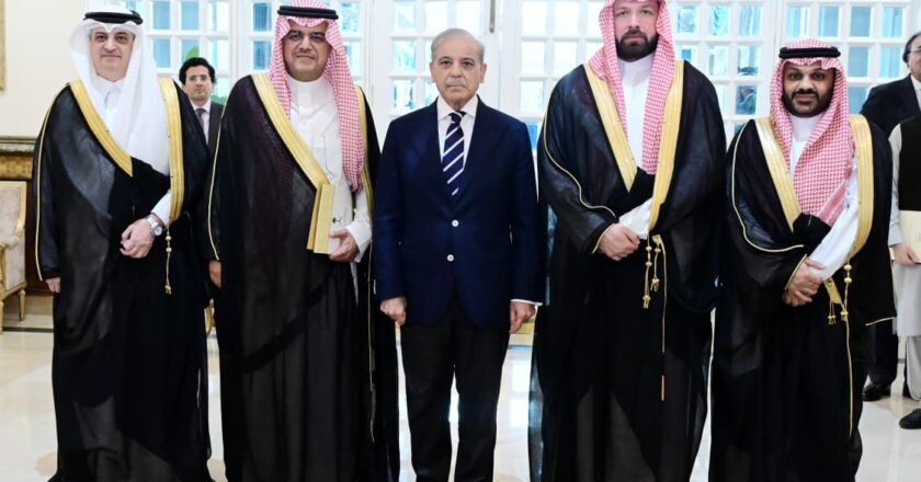 Pakistan Seeks Strategic Economic Partnership with Saudi Arabia