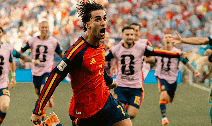 Barcelona Reject €40 Million PSG Offer for World Cup Winner Ferran Torres