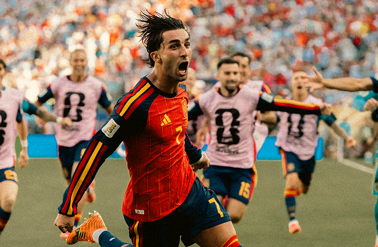 Barcelona Reject €40 Million PSG Offer for World Cup Winner Ferran Torres