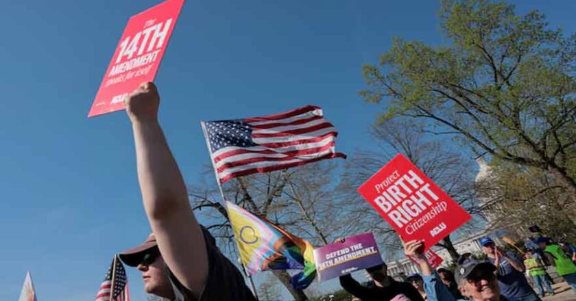 US Judge Blocks Trump’s New Order Limiting Birthright Citizenship