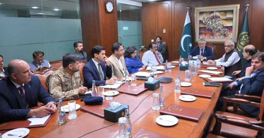 اسحاق ڈار کی سیف گیمز کی تیاریوں کے لیے قریبی رابطہ کاری کی ہدایت