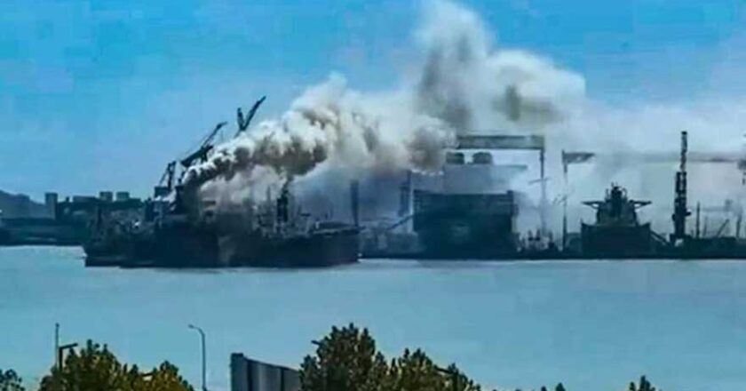 20 Killed in China Cargo Ship Fire
