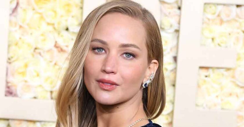Jennifer Lawrence Warns She Will Quit Instagram Over Negative Comments