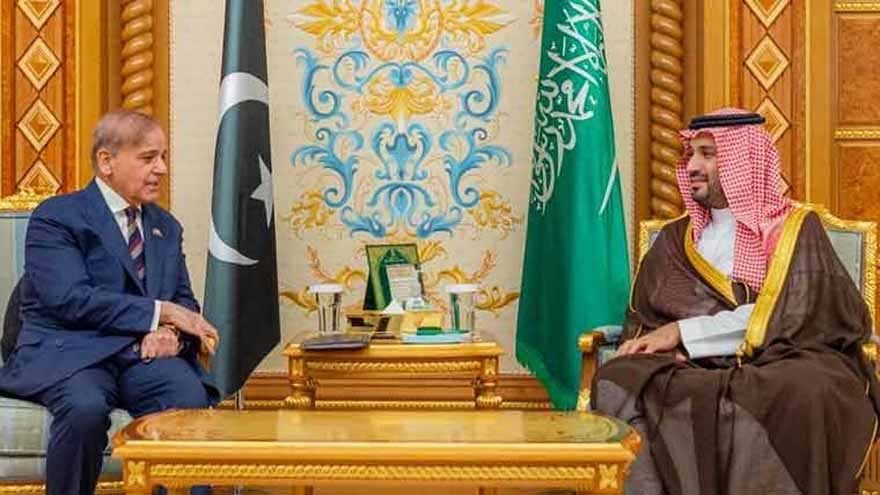 PM Shehbaz Condemns Houthi Attacks on Saudi Arabia, Reaffirms Pakistan’s Support