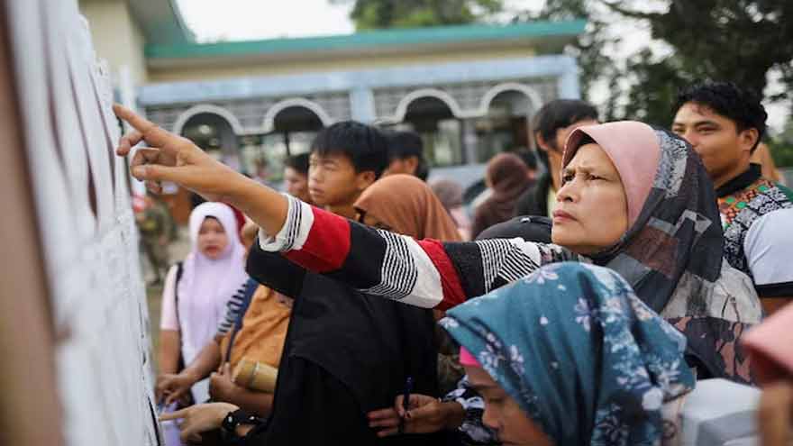 Voting Begins in Philippines’ South After Three Killed in Election Violence