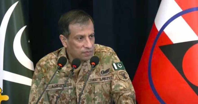 Pakistan Vows to Go to Any Extent to Defend Saudi Arabia