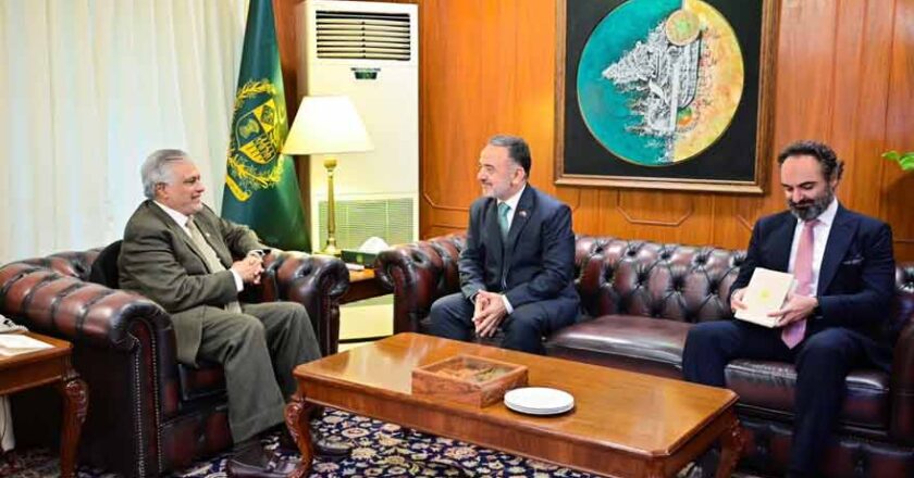 DPM Reaffirms Pakistan’s Commitment to Further Deepen Ties with Turkiye