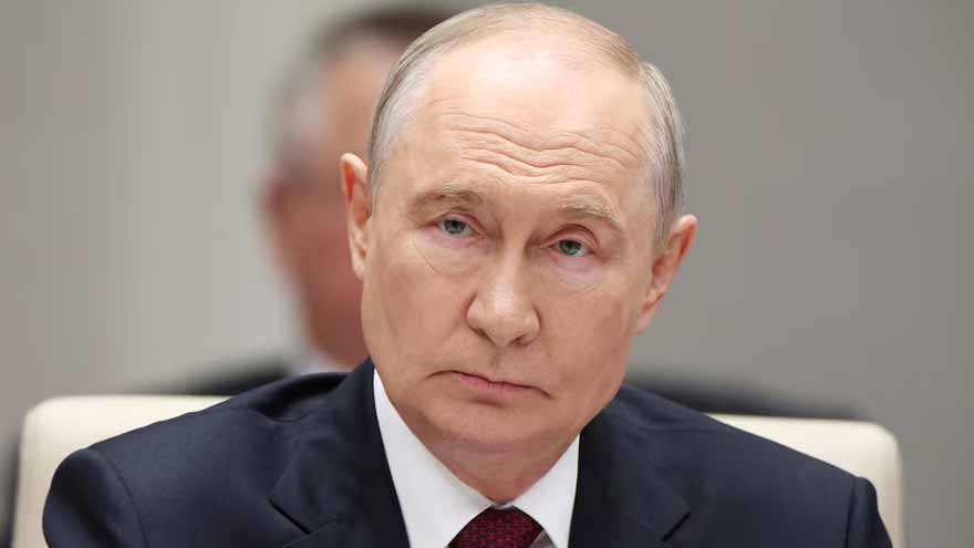 Putin Says Ukraine Peace Proposals Remain on the Table