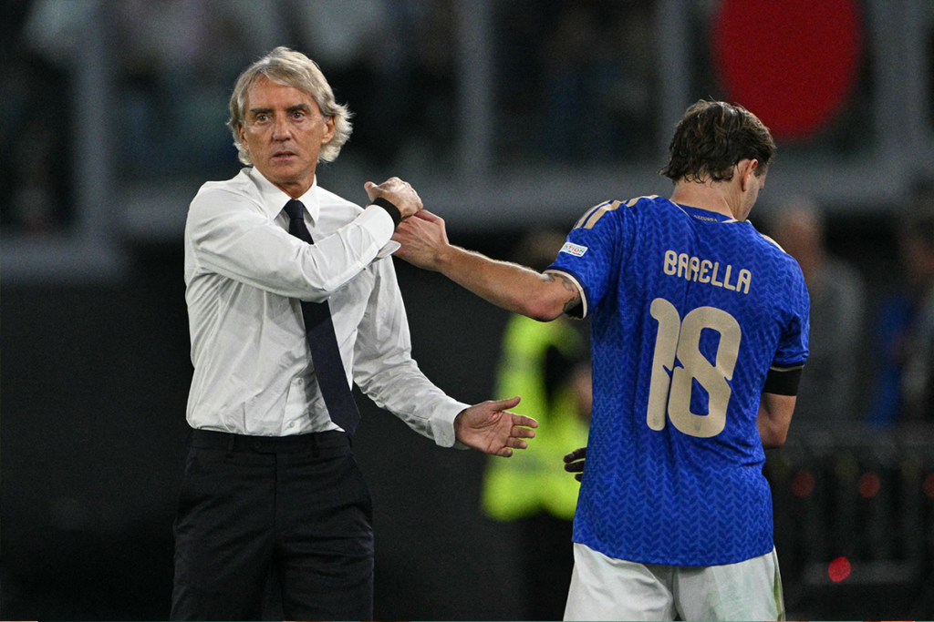 Mancini Says Manchester City Financial Charges Are ‘Not His Concern’