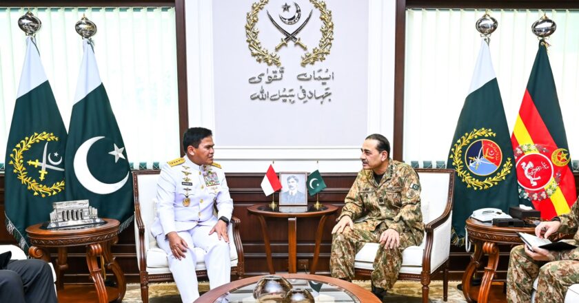 انڈونیشین نیوی کے سربراہ کی فیلڈ مارشل عاصم منیر سے جی ایچ کیو میں ملاقات