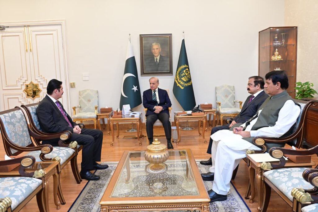 PM Reaffirms Federal Government’s Commitment to KP’s Development