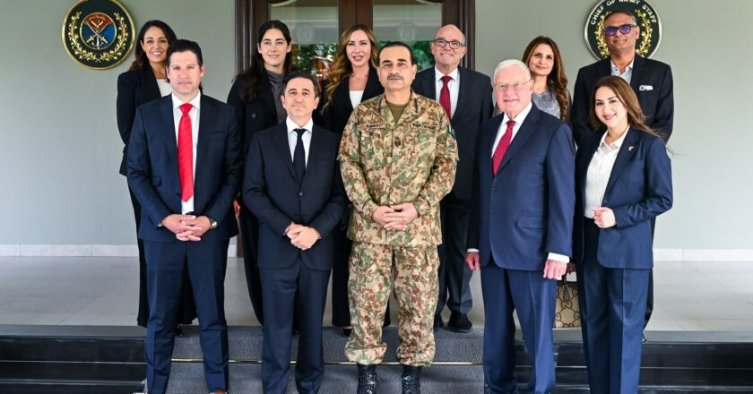 پاورس وفد کی فیلڈ مارشل عاصم منیر سے جی ایچ کیو میں ملاقات