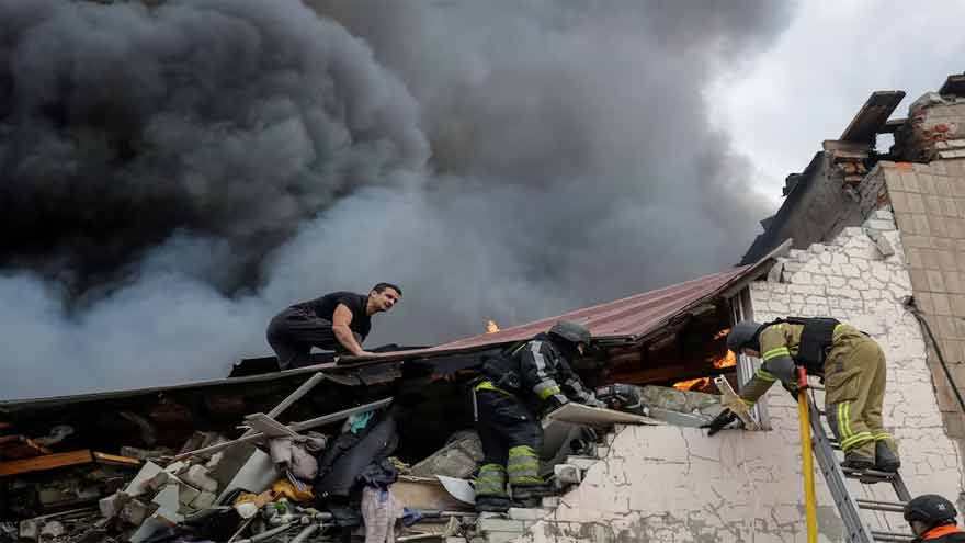 Russian Attack Kills Five in Ukraine’s Kharkiv, Damages Residential Buildings