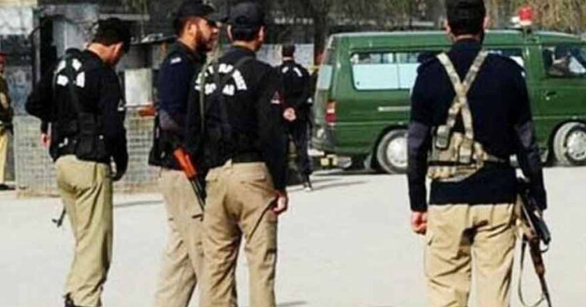 کرک میں فائرنگ، ایس ایچ او سمیت 2 پولیس اہلکار شہید