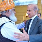 وزیراعظم شہباز شریف اور مولانا فضل الرحمان کی سیاسی صورتحال پر گفتگو، مذاکرات کے ذریعے مسائل حل کرنے پر زور