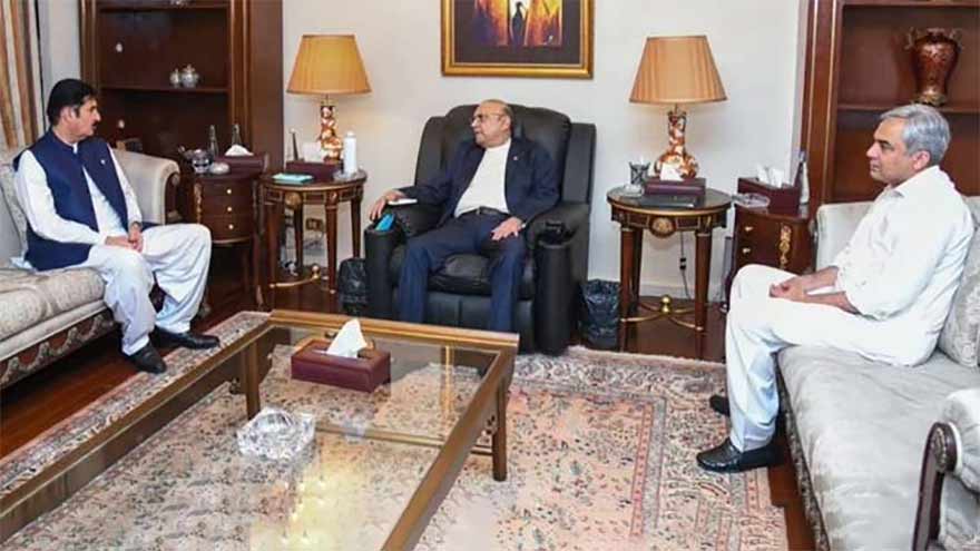 President Zardari Reviews KP Security Situation with Governor Kundi