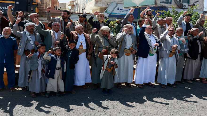 Houthis Renew Warning Against Saudi Airports Following Deadly Riyadh Attack