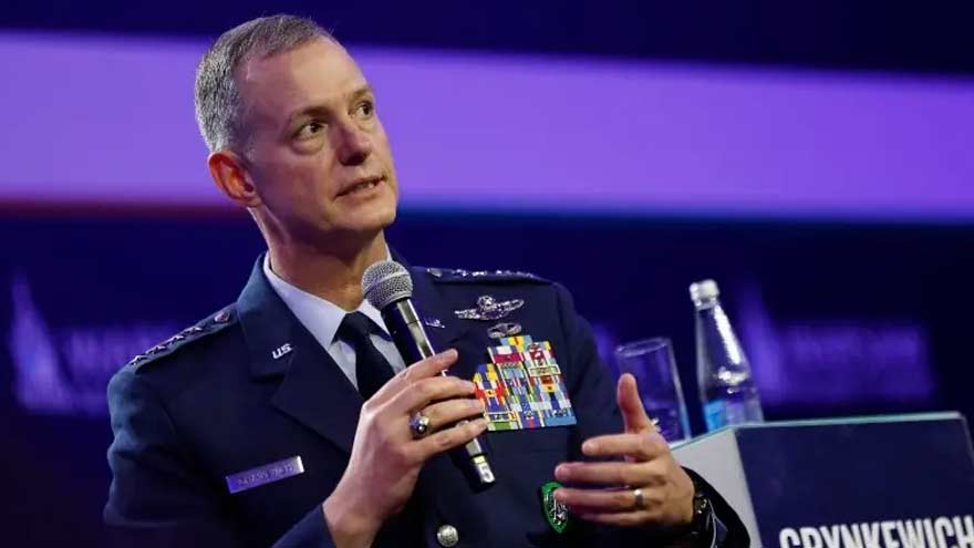 NATO Warns Russia of Tough Response to Any Attack on Alliance Territory