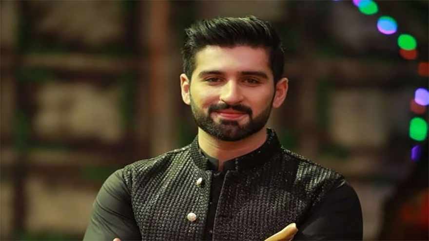 Actor Muneeb Butt Urges Couples to Keep Marital Issues Off Social Media