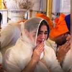 Sara Ali Khan Gets Emotional During Visit to Golden Temple