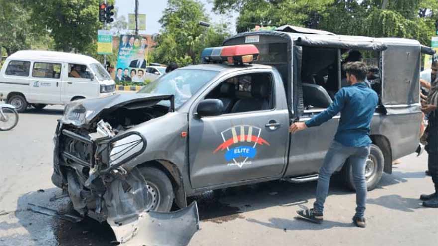 Elite Force Officer Killed, Five Injured as Vehicle Overturns in Muridke
