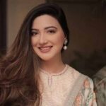 اداکارہ ایمن سلیم کا پیپلز پارٹی میں شمولیت کے ساتھ سیاسی سفر کا آغاز