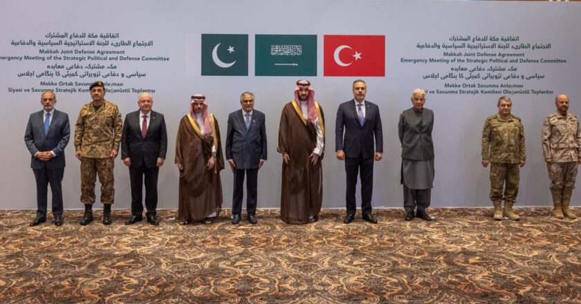 یمن کی کشیدہ صورتحال کے دوران ریاض میں پاکستان، سعودی عرب اور ترکی کے اہم دفاعی مذاکرات