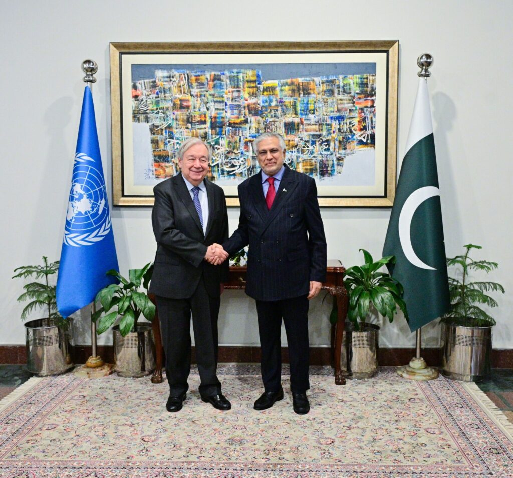 Ishaq Dar Welcomes UN Secretary-General António Guterres to Pakistan