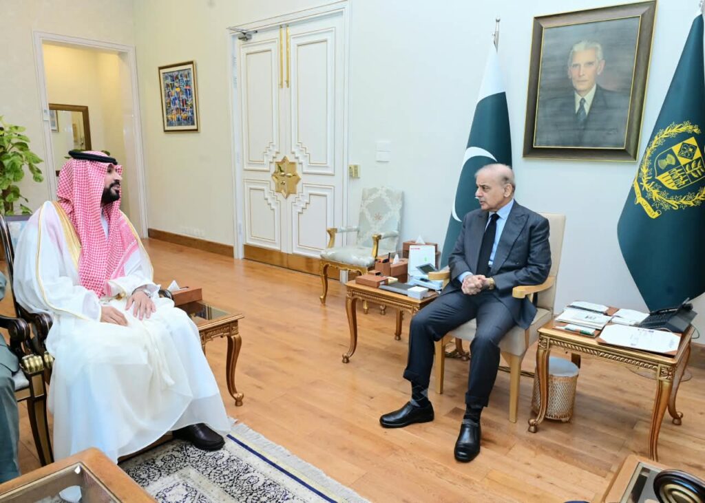 PM Vows to Further Strengthen Pakistan-Saudi Ties, Safeguard Kingdom’s Sovereignty