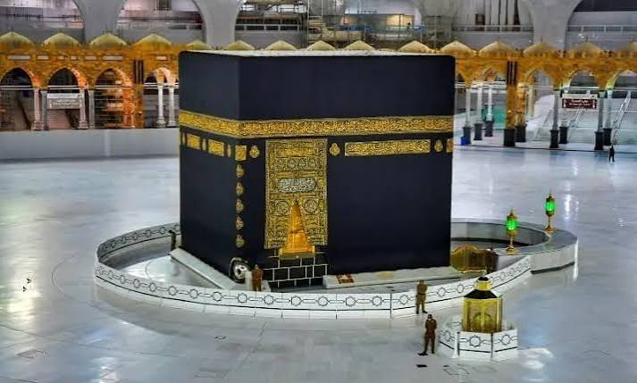 Saudi Arabia Denies Reports of Suicide Bomber at Grand Mosque in Makkah
