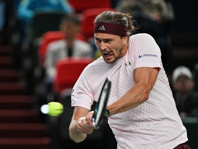 Zverev Storms into Shanghai Masters Semi-Finals